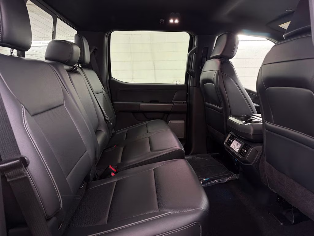 2026 AGATE BLACK Ford F-150 Lariat 4X4 Truck