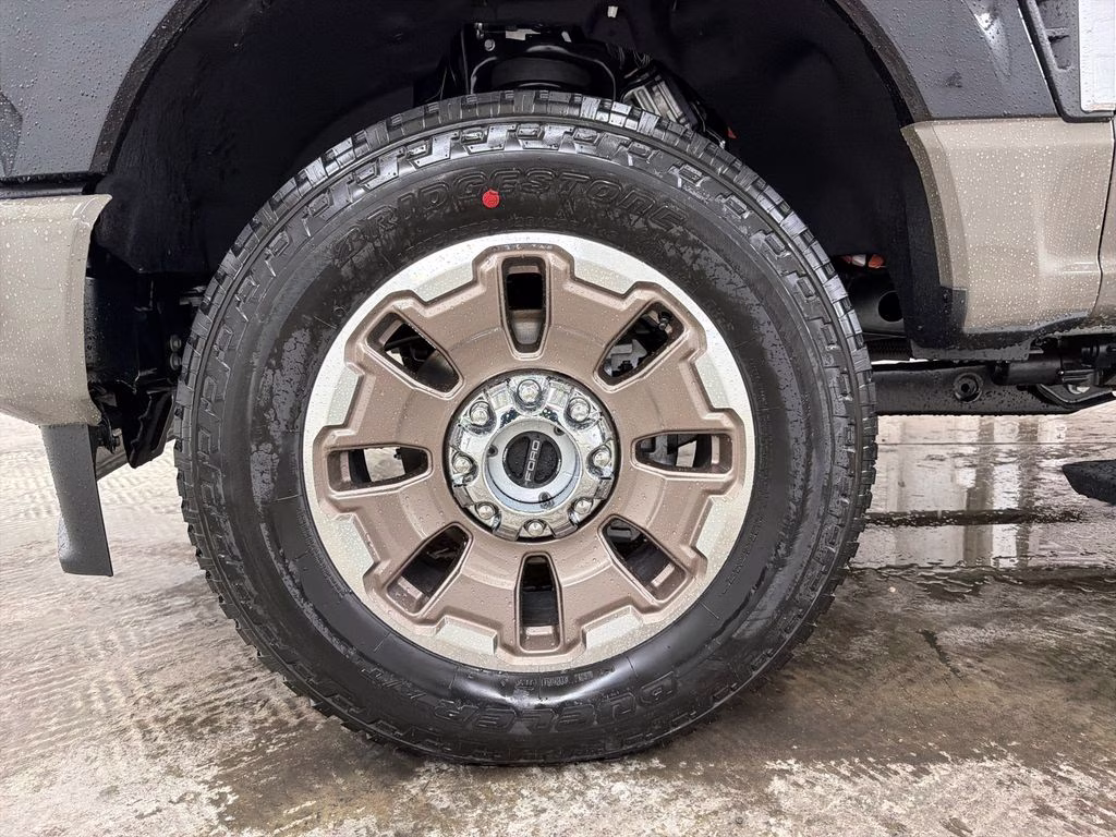 2026 AGATE BLACK Ford Super Duty F-250 SRW King Ranch 4X4 Truck