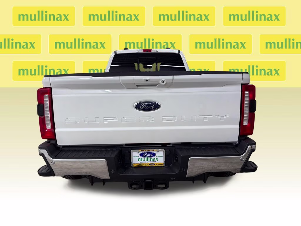 2026 STAR WHITE Ford Super Duty F-350 DRW Lariat 4X4 Truck