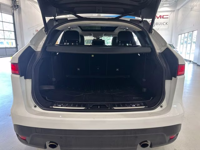 2019 Fuji White Jaguar F-PACE 25t Premium AWD SUV
