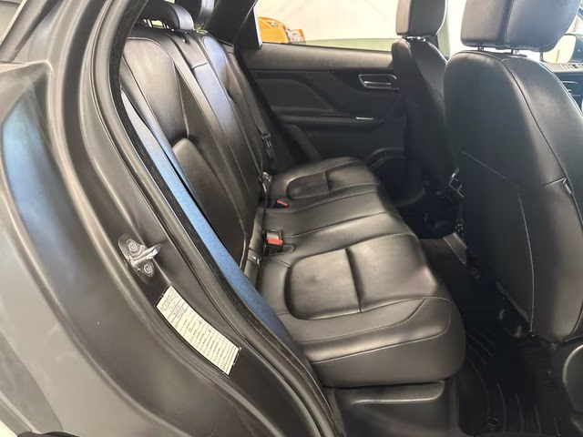 2019 Fuji White Jaguar F-PACE 25t Premium AWD SUV