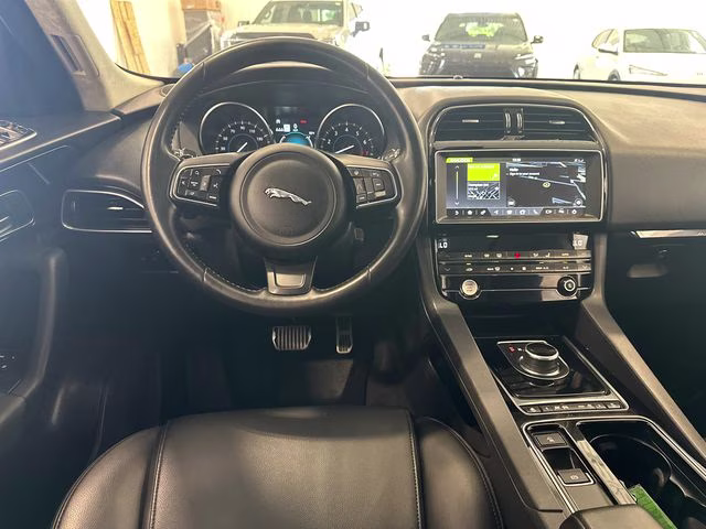 2019 Fuji White Jaguar F-PACE 25t Premium AWD SUV