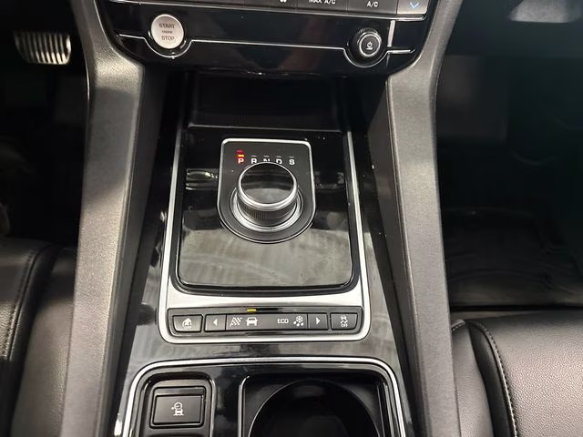 2019 Fuji White Jaguar F-PACE 25t Premium AWD SUV