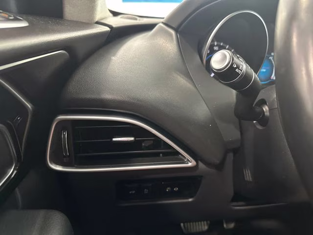2019 Fuji White Jaguar F-PACE 25t Premium AWD SUV
