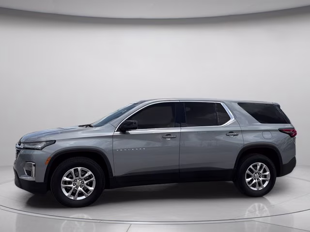 2023 Sterling Gray Metallic Chevrolet Traverse LS FWD SUV