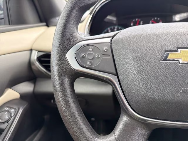 2023 Sterling Gray Metallic Chevrolet Traverse LS FWD SUV