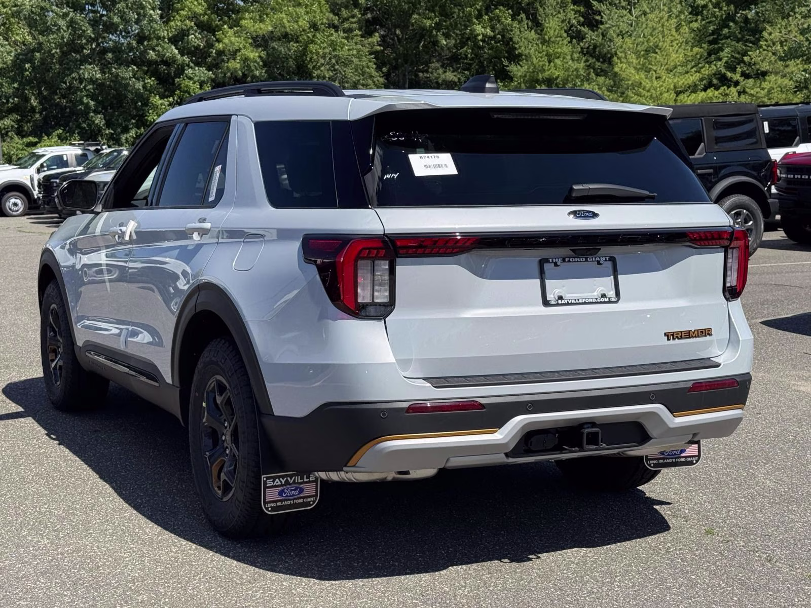 2026 Space White Metallic Ford Explorer Tremor 4X4 SUV