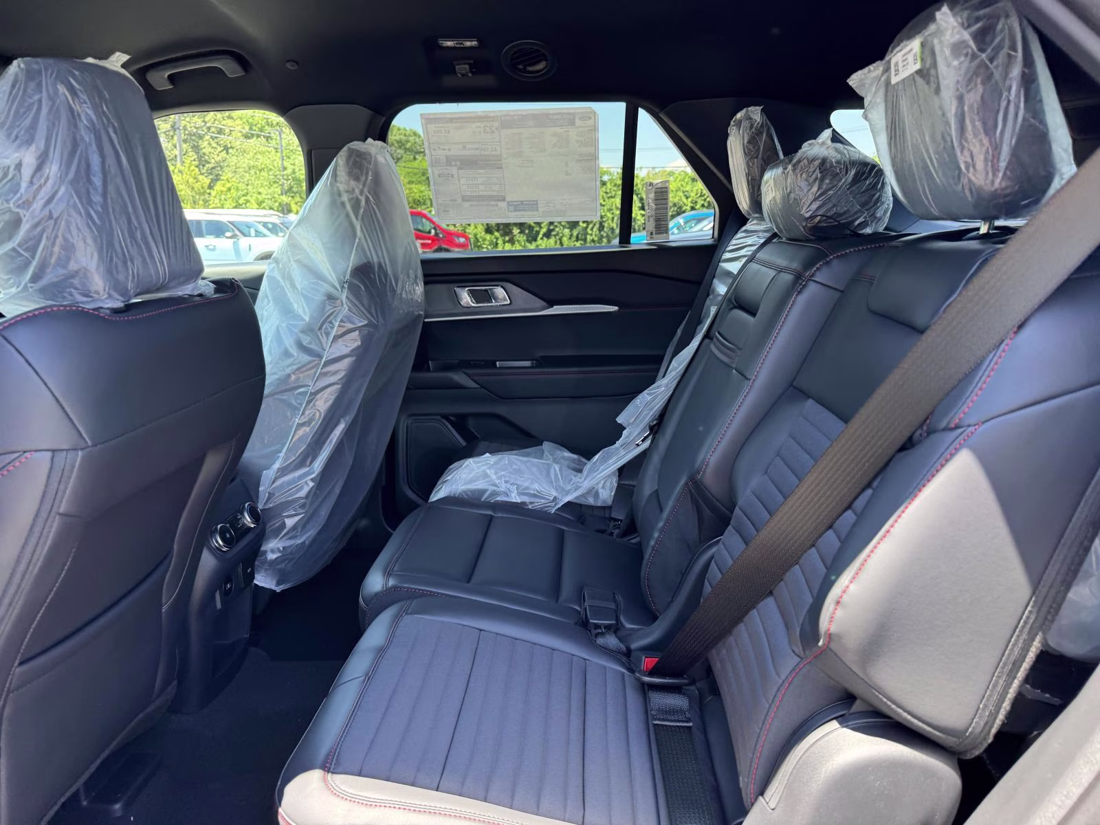 2026 Black Ford Explorer ST-Line 4X4 SUV