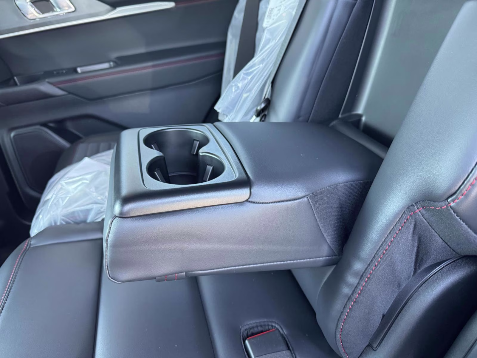 2026 Black Ford Explorer ST-Line 4X4 SUV