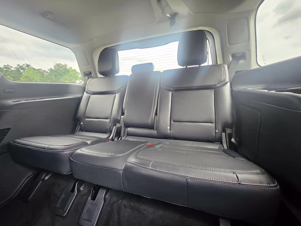 2026 Glacier Gray Metallic Tri-Coat Ford Expedition Platinum 4X4 SUV