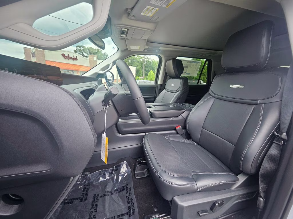 2026 Glacier Gray Metallic Tri-Coat Ford Expedition Platinum 4X4 SUV