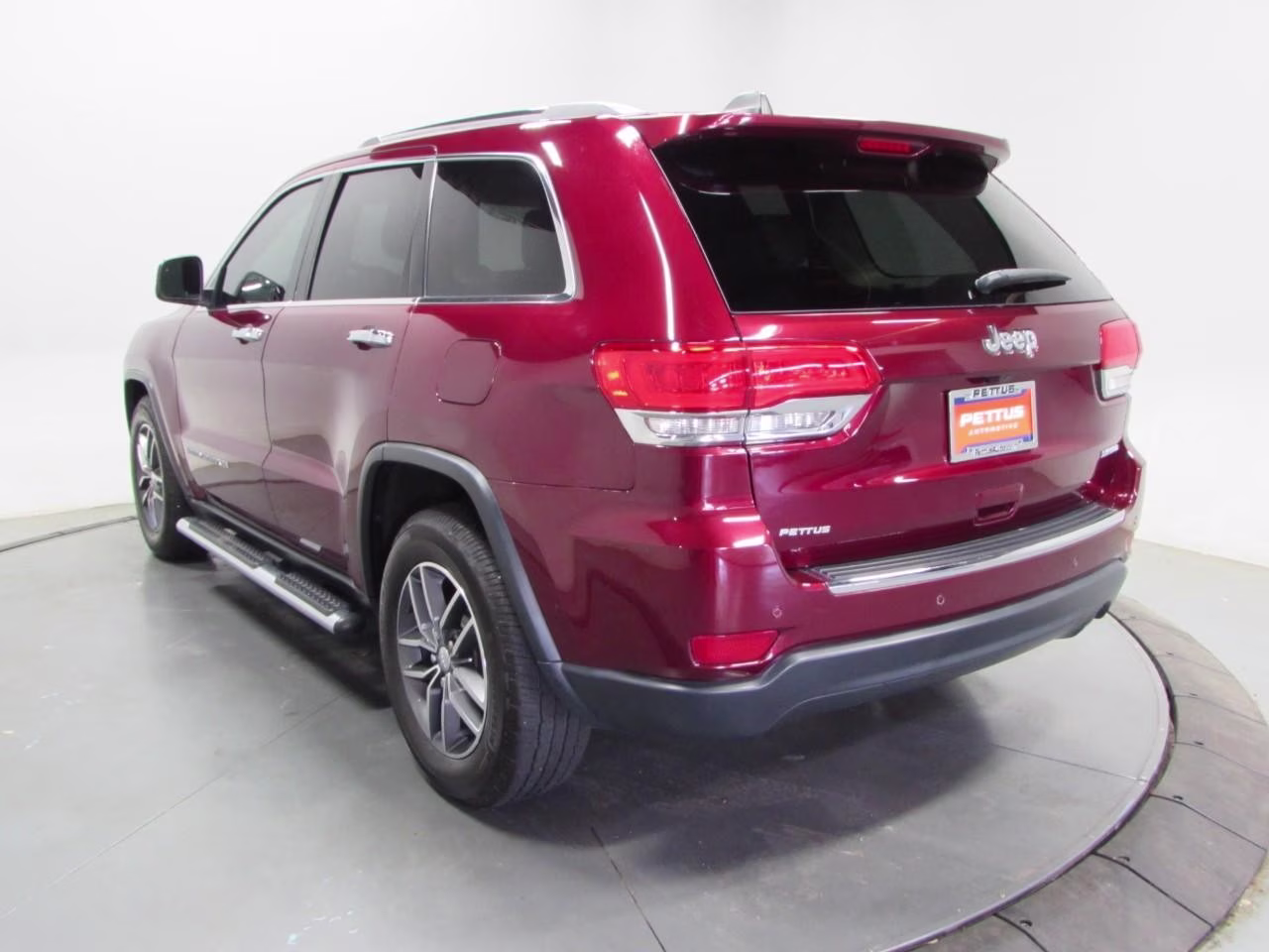 2018 Velvet Red Pearlcoat Jeep Grand Cherokee 2WD Limited RWD SUV
