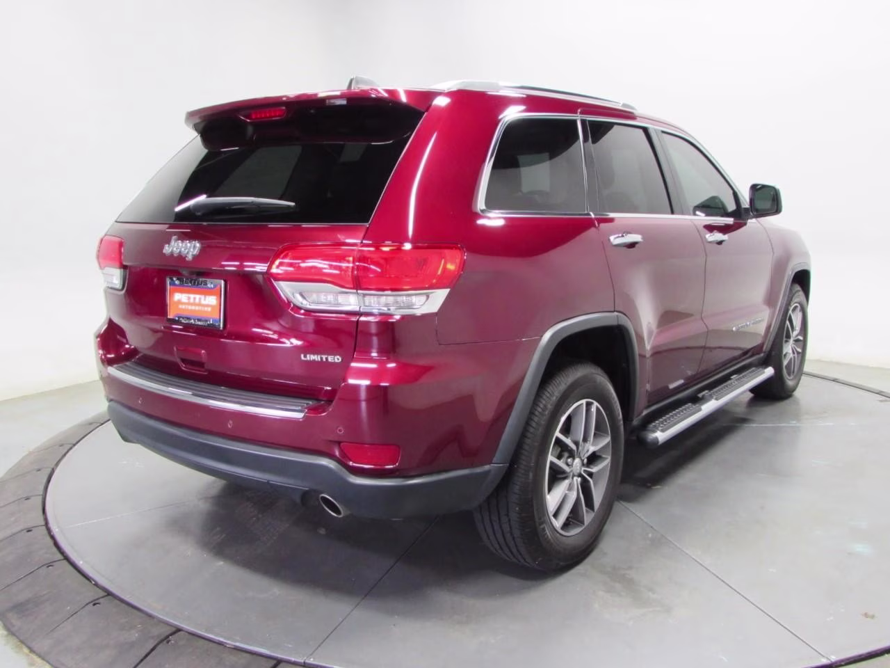 2018 Velvet Red Pearlcoat Jeep Grand Cherokee 2WD Limited RWD SUV