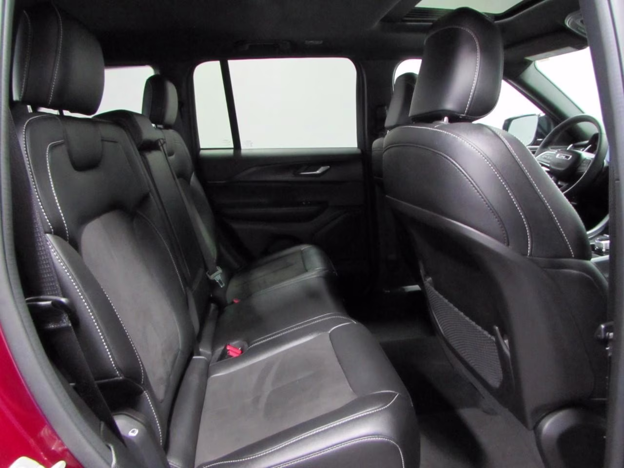 2024 Velvet Red Pearlcoat Jeep Grand Cherokee Altitude X 4X4 SUV