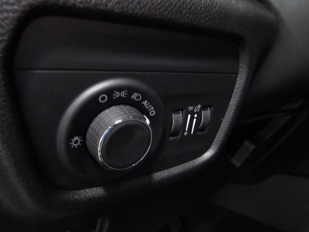 2024 Velvet Red Pearlcoat Jeep Grand Cherokee Altitude X 4X4 SUV