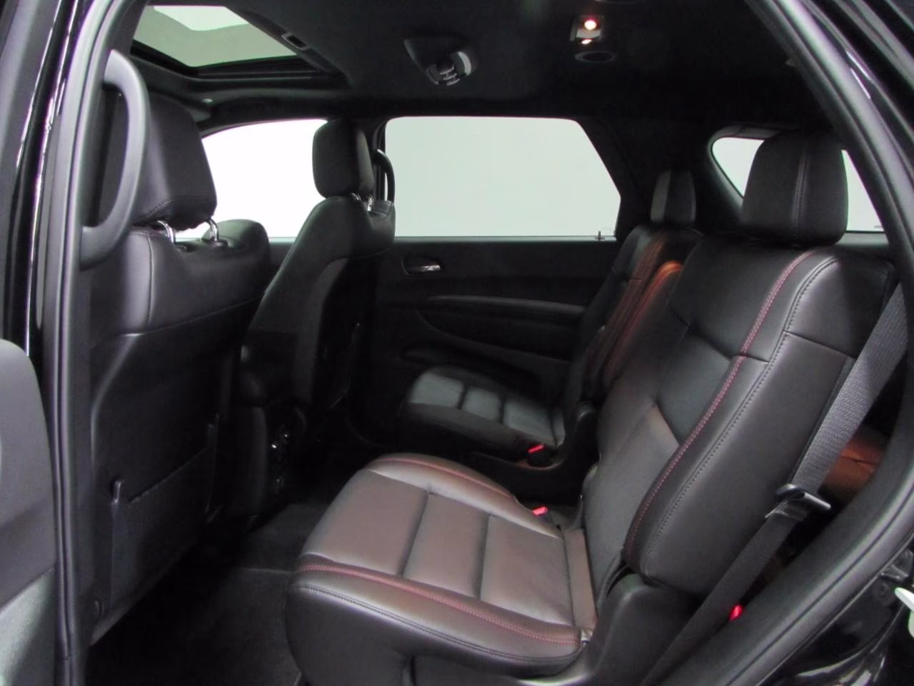 2026 DB Black Clearcoat Dodge Durango GT Plus HEMI V8 AWD SUV