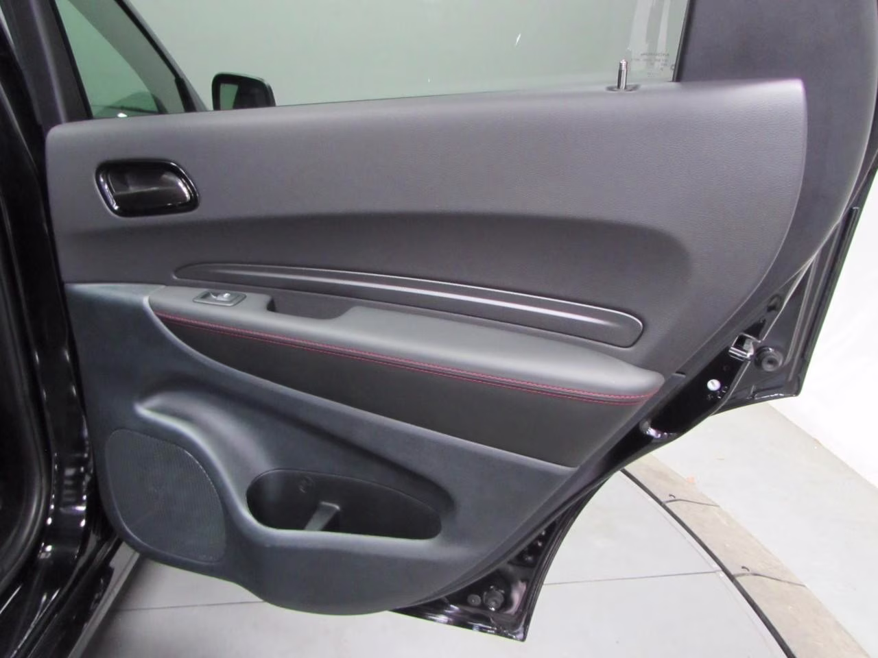 2026 DB Black Clearcoat Dodge Durango GT Plus HEMI V8 AWD SUV