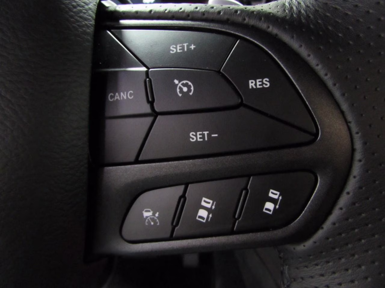 2026 DB Black Clearcoat Dodge Durango GT Plus HEMI V8 AWD SUV