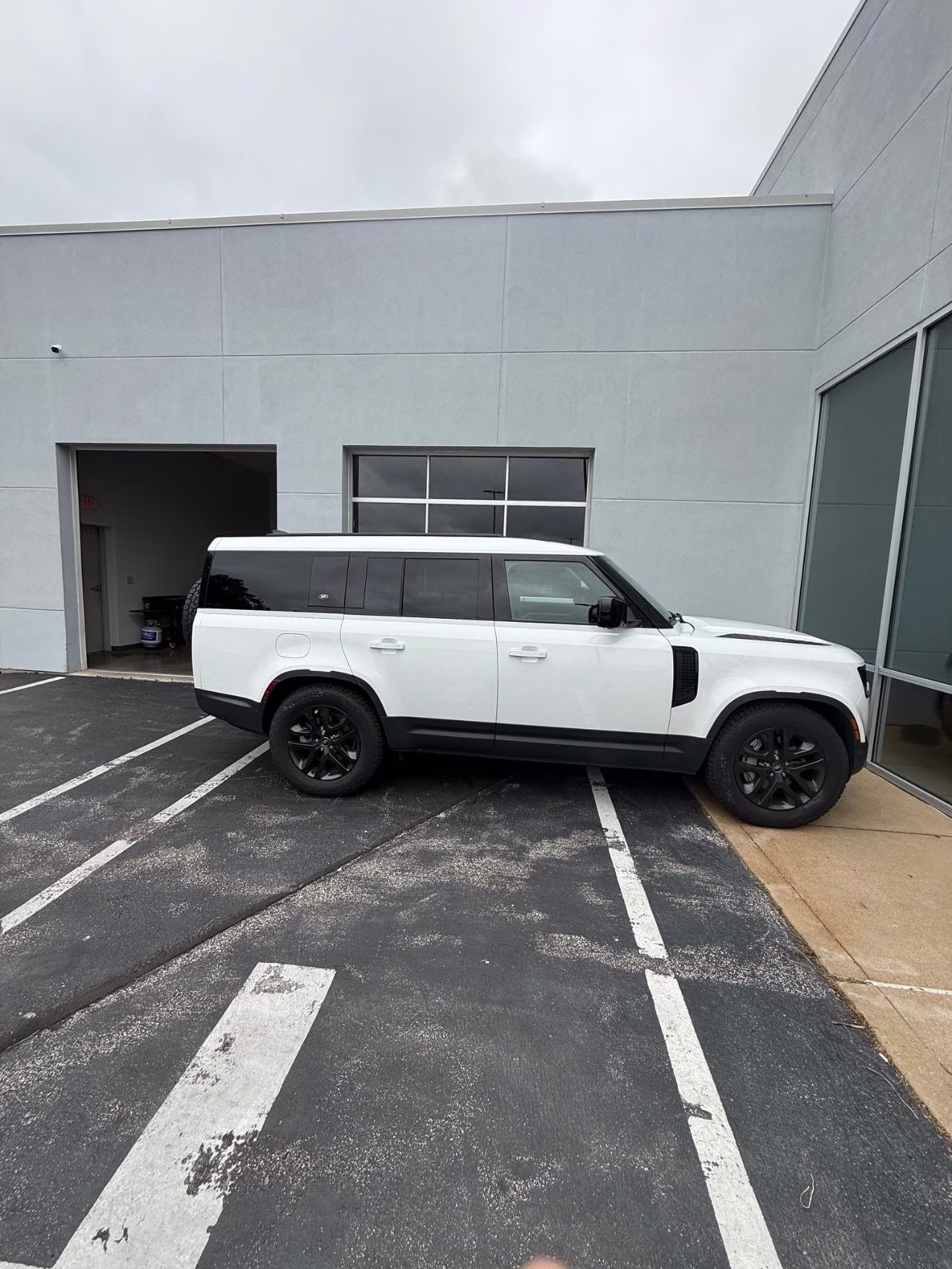 2023 WHITE Land Rover Defender 130 S AWD SUV