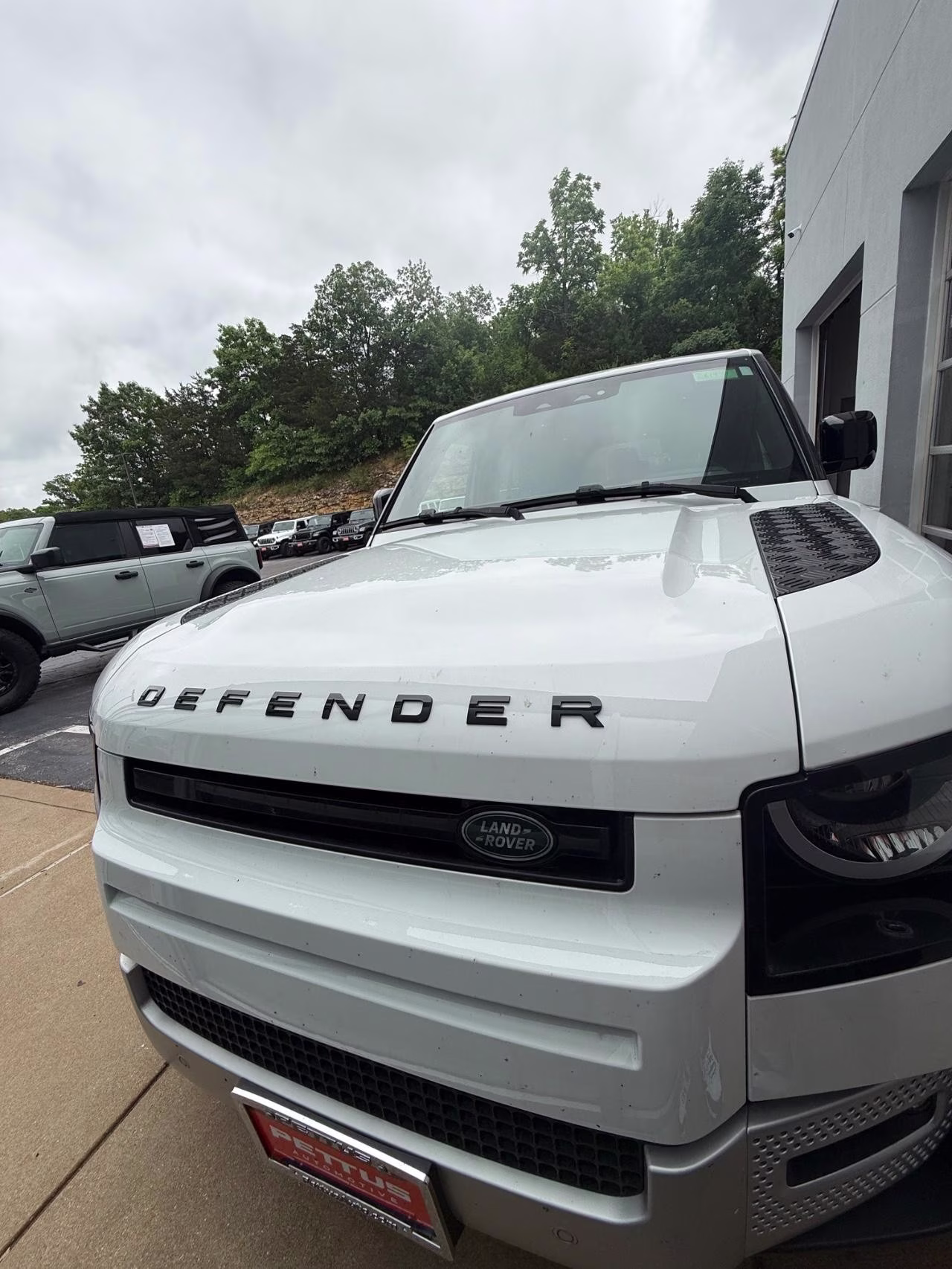 2023 WHITE Land Rover Defender 130 S AWD SUV