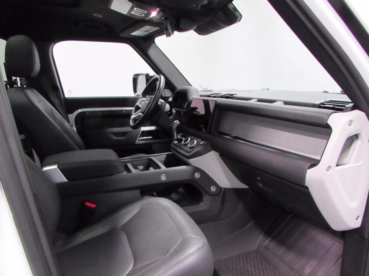 2023 Yulong White Metallic Land Rover Defender 130 S AWD SUV