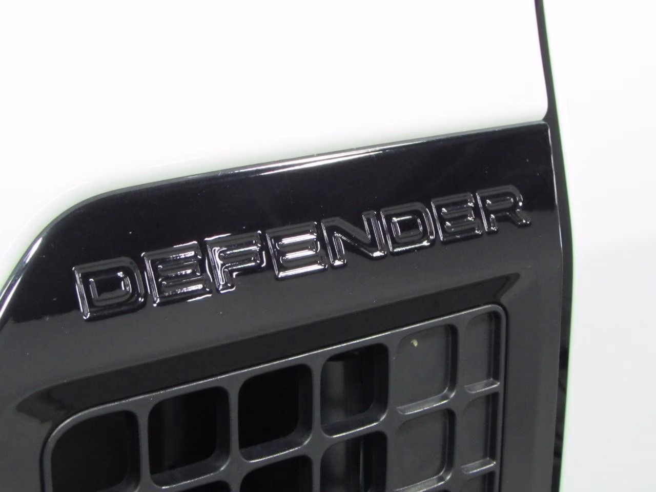 2023 Yulong White Metallic Land Rover Defender 130 S AWD SUV