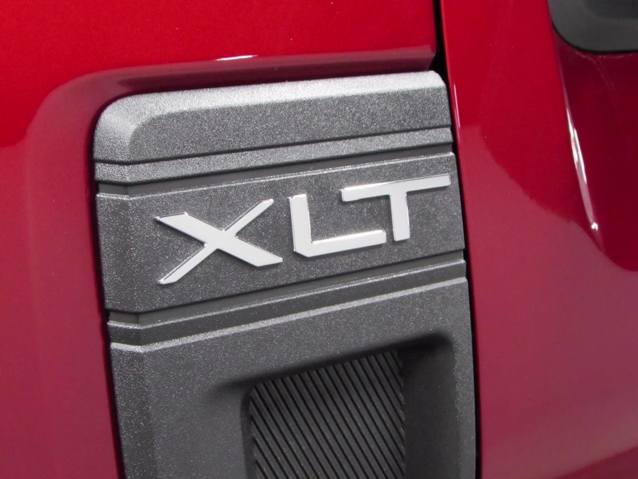 2026 Ruby Red Metallic Tinted Clearcoat Ford Maverick XLT AWD Truck