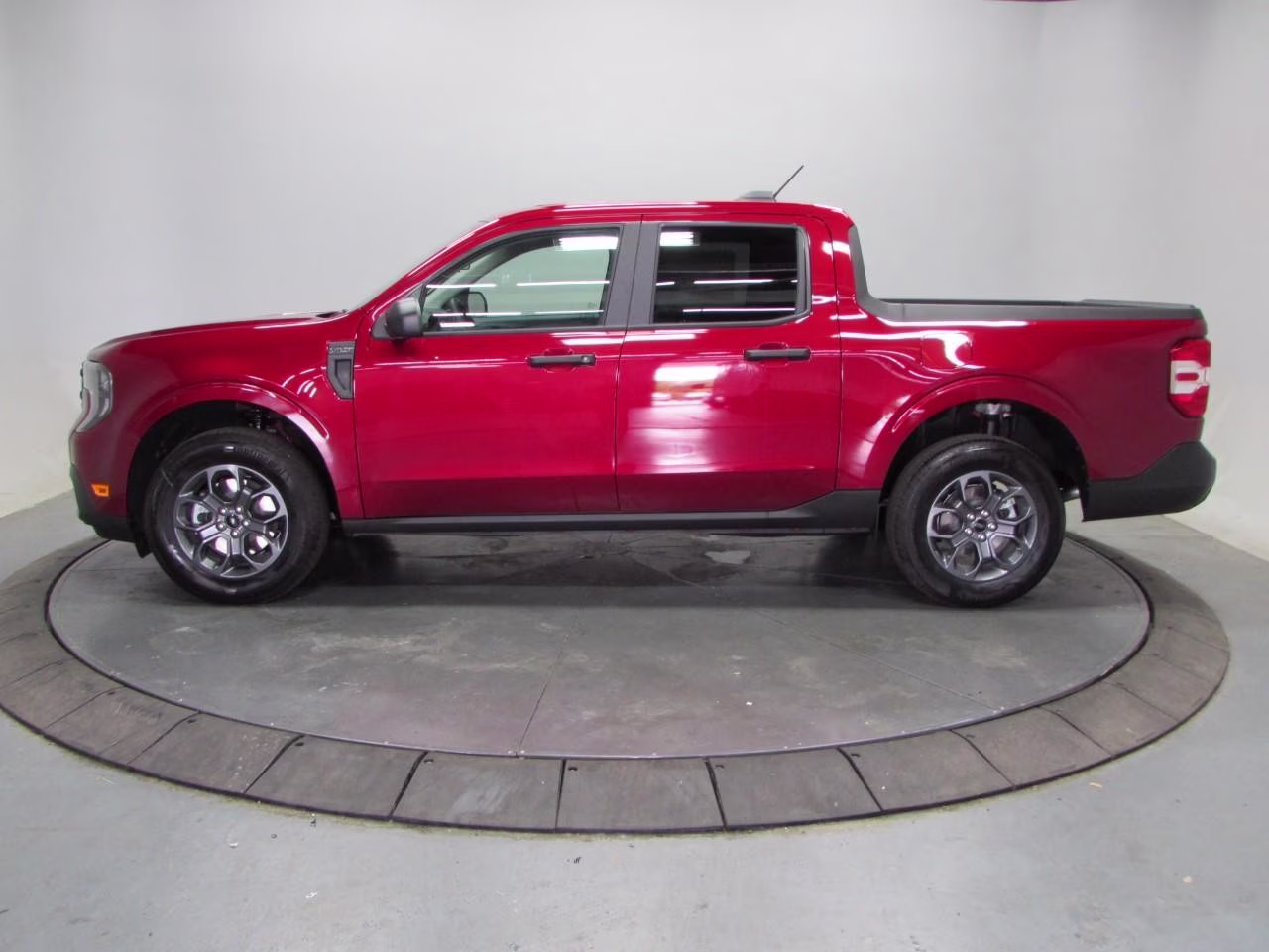 2026 Ruby Red Metallic Tinted Clearcoat Ford Maverick XLT AWD Truck