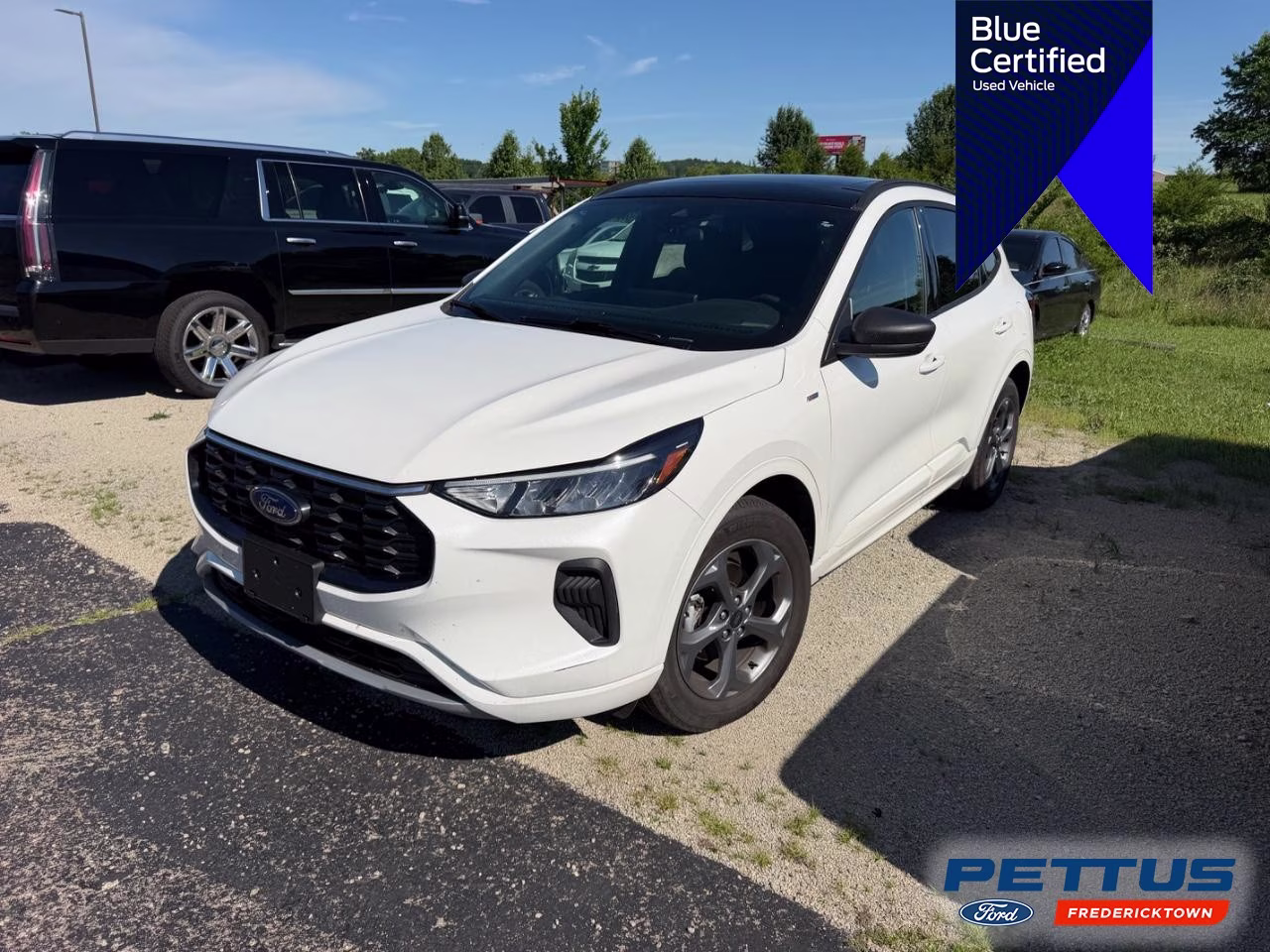 2024 Star White Metallic Tri-Coat Ford Escape ST-Line AWD SUV