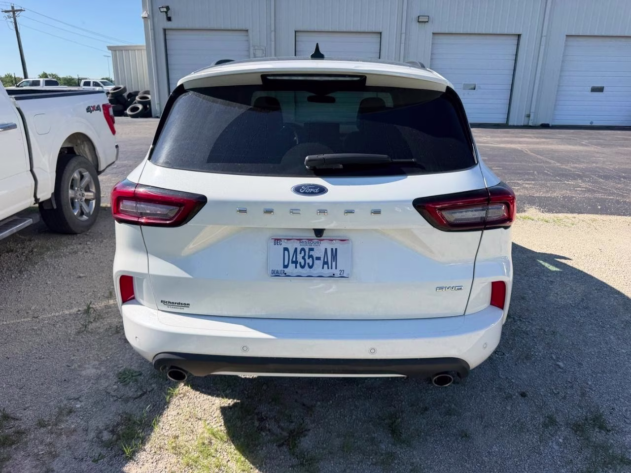 2024 Star White Metallic Tri-Coat Ford Escape ST-Line AWD SUV