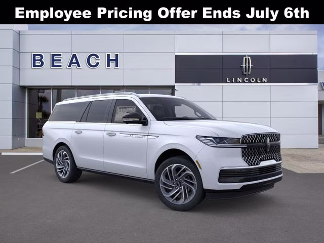 2026 Crystal White Metallic Clearcoat Lincoln Navigator Reserve L 4X4 SUV
