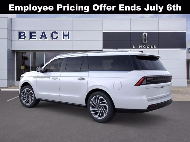 2026 Crystal White Metallic Clearcoat Lincoln Navigator Reserve L 4X4 SUV