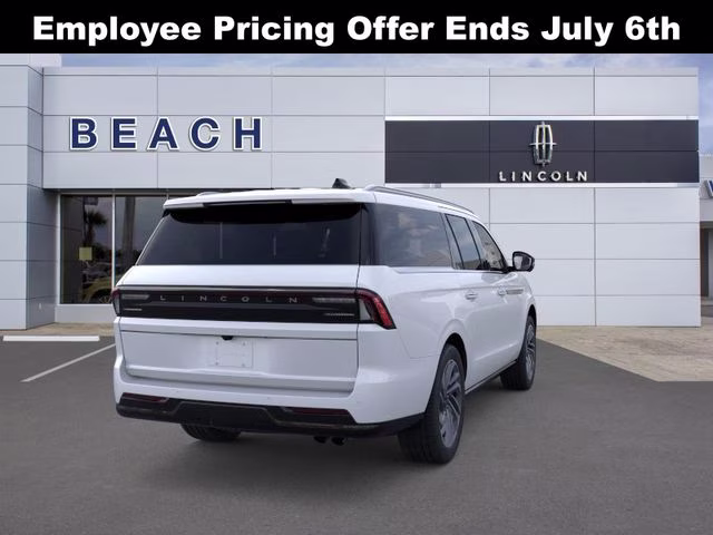 2026 Crystal White Metallic Clearcoat Lincoln Navigator Reserve L 4X4 SUV