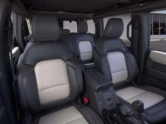 2026 Wimbledon White Ford Bronco Outer Banks 4X4 SUV