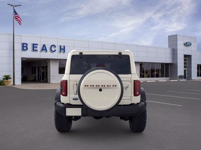 2026 Wimbledon White Ford Bronco Outer Banks 4X4 SUV
