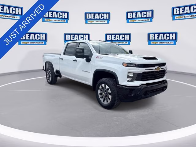 2026 Summit White Chevrolet Silverado 2500 HD Custom 4X4 Truck