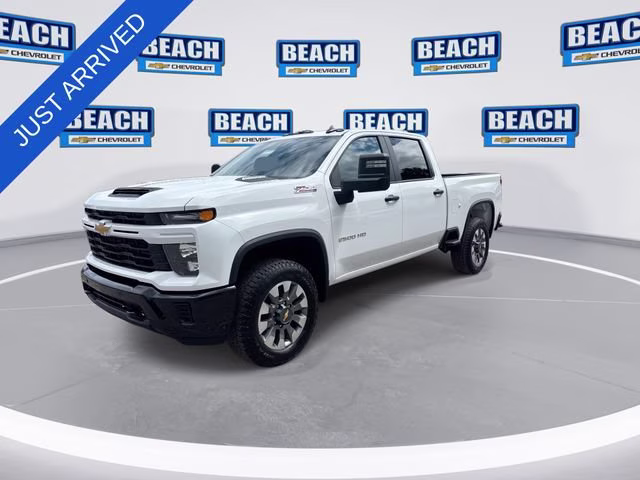 2026 Summit White Chevrolet Silverado 2500 HD Custom 4X4 Truck