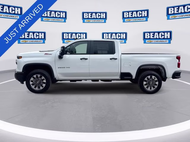 2026 Summit White Chevrolet Silverado 2500 HD Custom 4X4 Truck