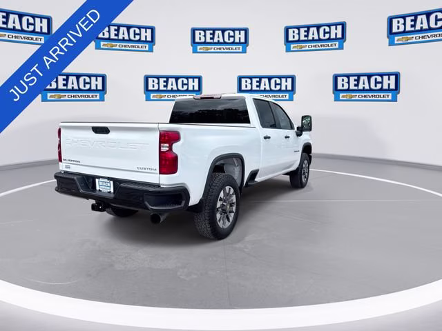 2026 Summit White Chevrolet Silverado 2500 HD Custom 4X4 Truck