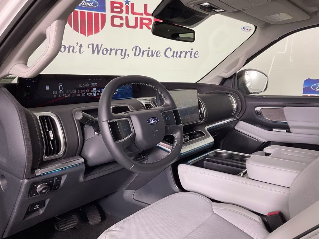 2026 White Metallic Ford Expedition Max Platinum 4X4 SUV