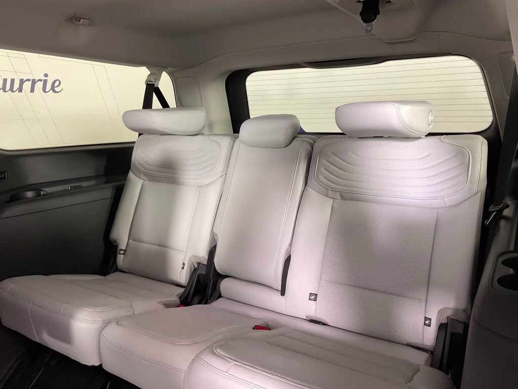 2026 White Metallic Ford Expedition Max Platinum 4X4 SUV