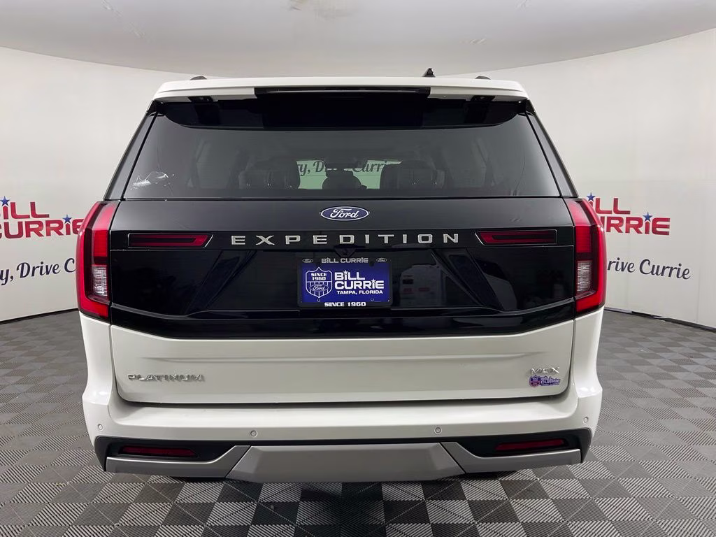 2026 White Metallic Ford Expedition Max Platinum 4X4 SUV