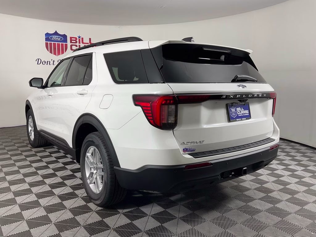 2026 White Metallic Ford Explorer Active RWD SUV
