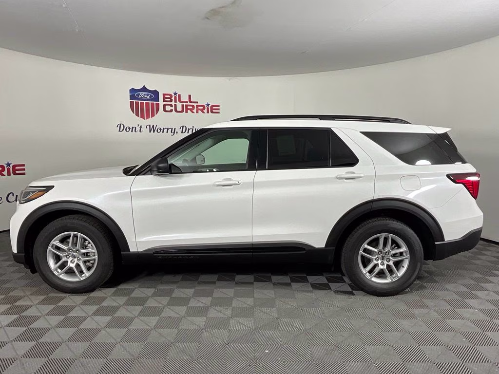 2026 White Metallic Ford Explorer Active RWD SUV