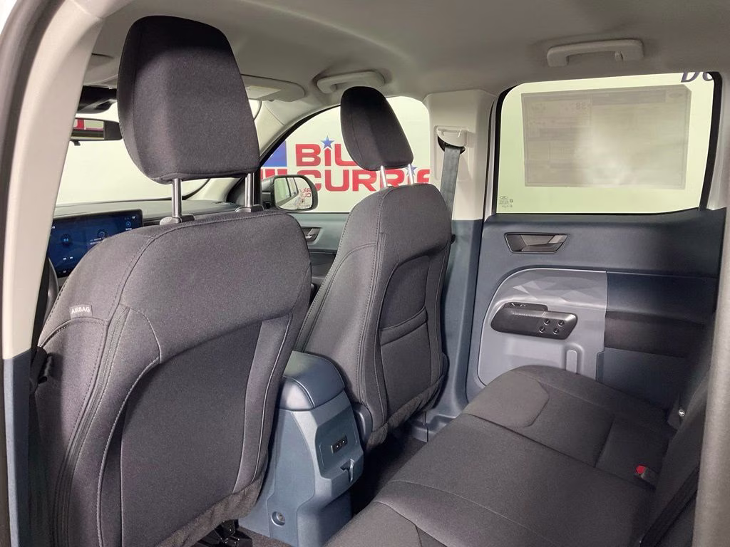 2026 Oxford White Ford Maverick XL FWD Truck