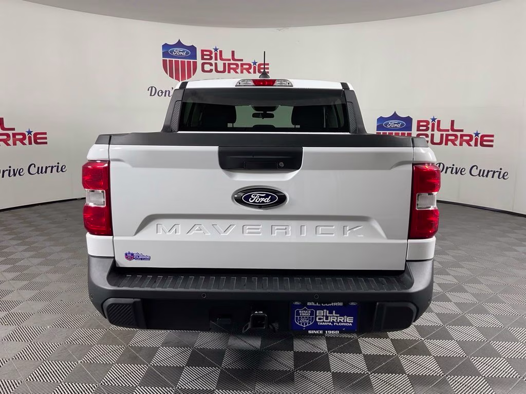 2026 Oxford White Ford Maverick XL FWD Truck