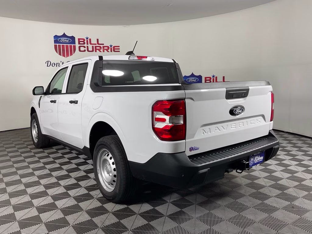 2026 Oxford White Ford Maverick XL FWD Truck