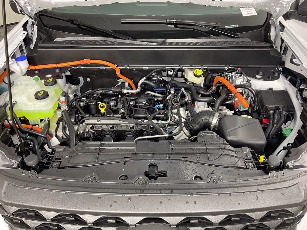 2026 Oxford White Ford Maverick XL FWD Truck