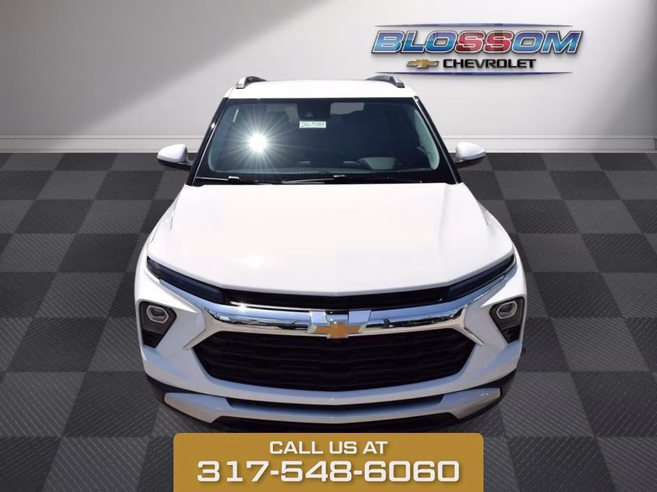 2026 Summit White Chevrolet Trailblazer LT FWD SUV