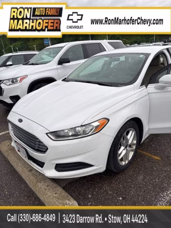 2013 Oxford White Ford Fusion SE FWD Sedan